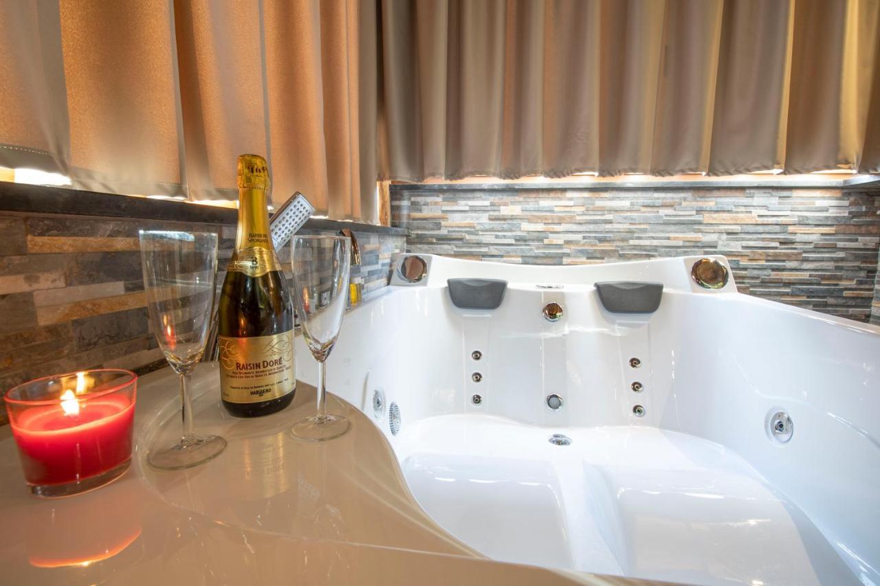 Virtus Prestige - Rooms & Apartments Roma Exterior foto